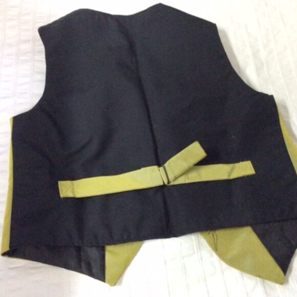 vest size 6 - Picture 2 of 2